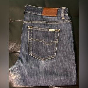 Faconnable vintage women’s jeans, size 29R, 98 % cotton, pls see measurements